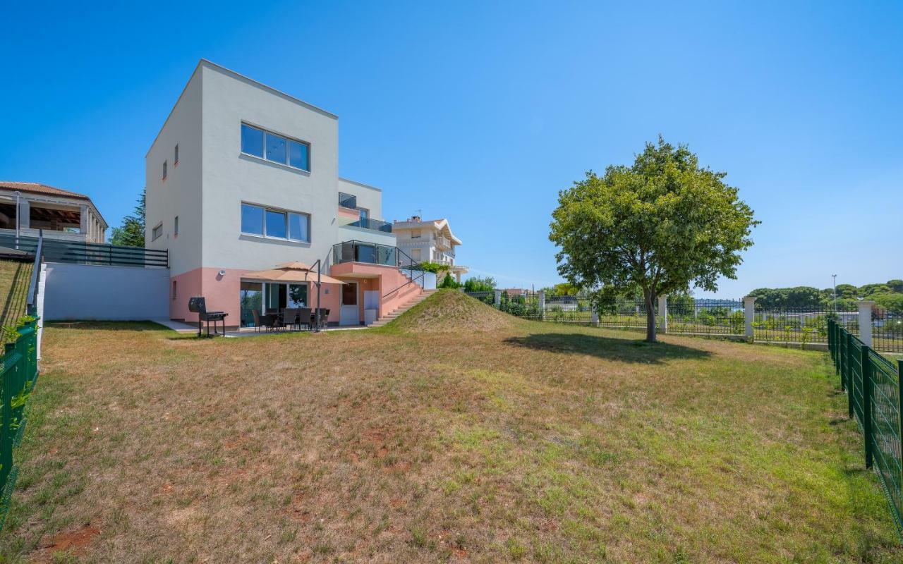 Cedar Villa