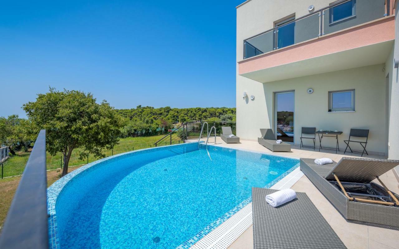 Villa Cedar